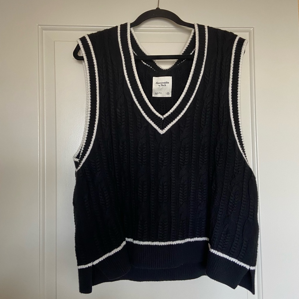 Abercrombie & Fitch Sweater Vest